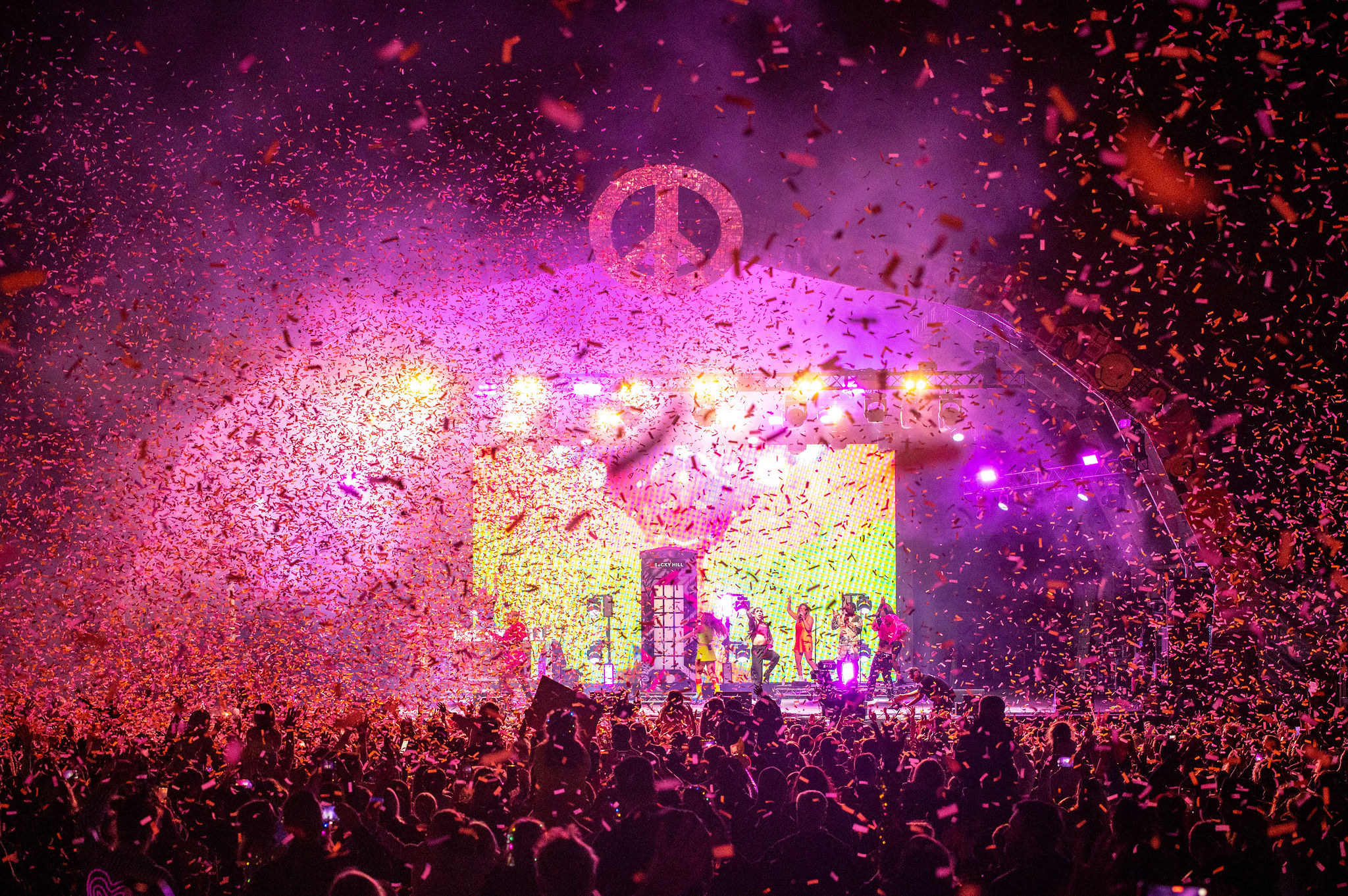 Crowds enjoy the amazing finale of Becky Hill at camp bestival Shropshire 2022